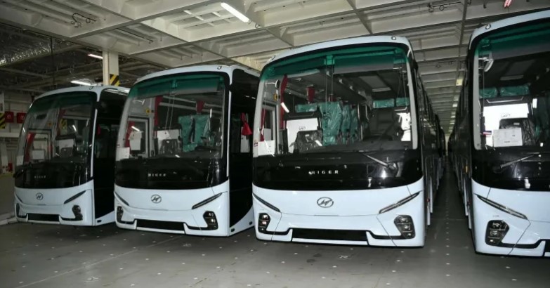 وصول ثاني شحنة من الحافلات إلى ميناء الجزائر ضمن برنامج استيراد 6800 حافلة
