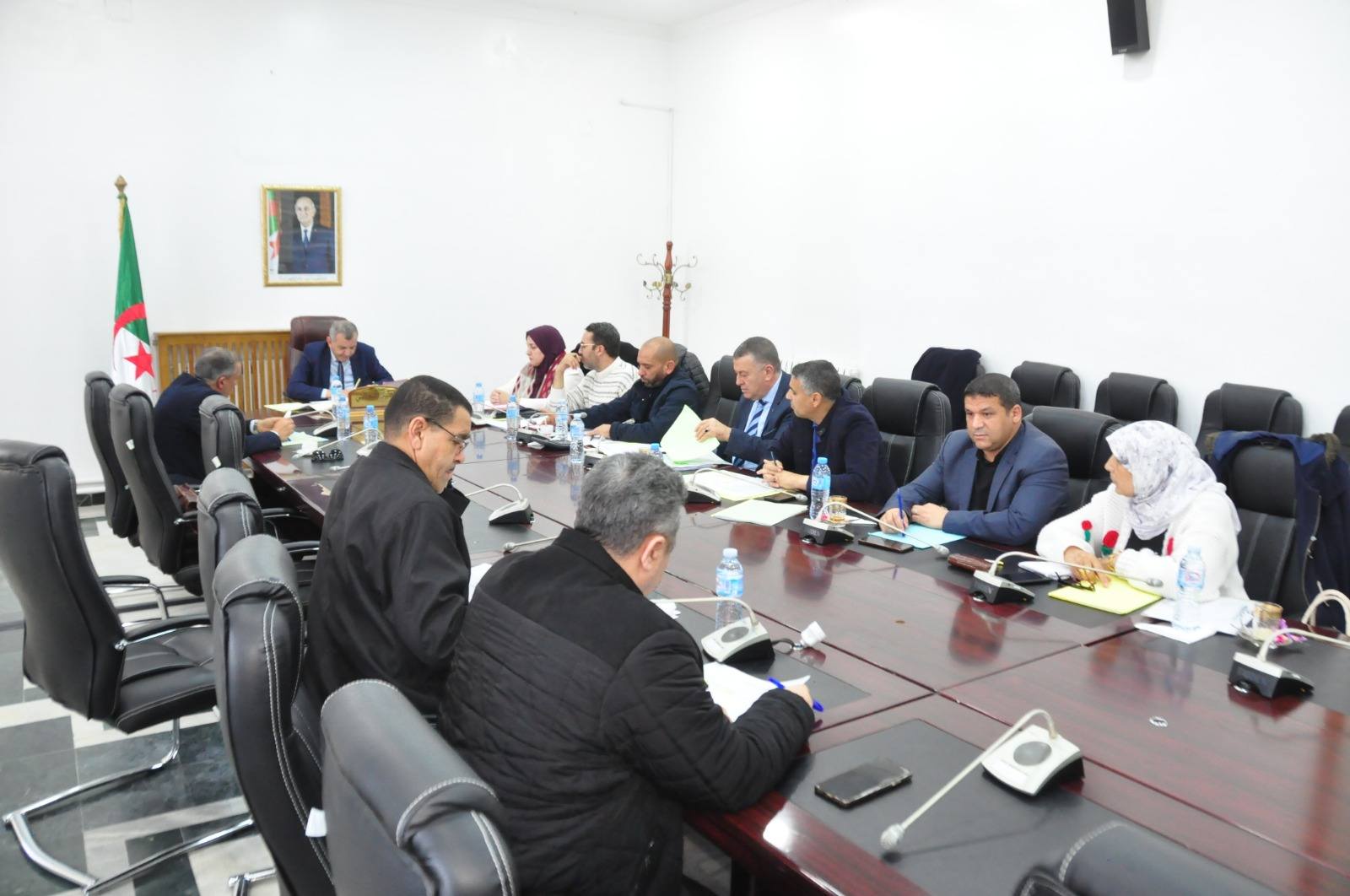 سكيكدة: لجنة ولائية تناقش دعم المشاريع الجوارية ضمن برامج التنمية