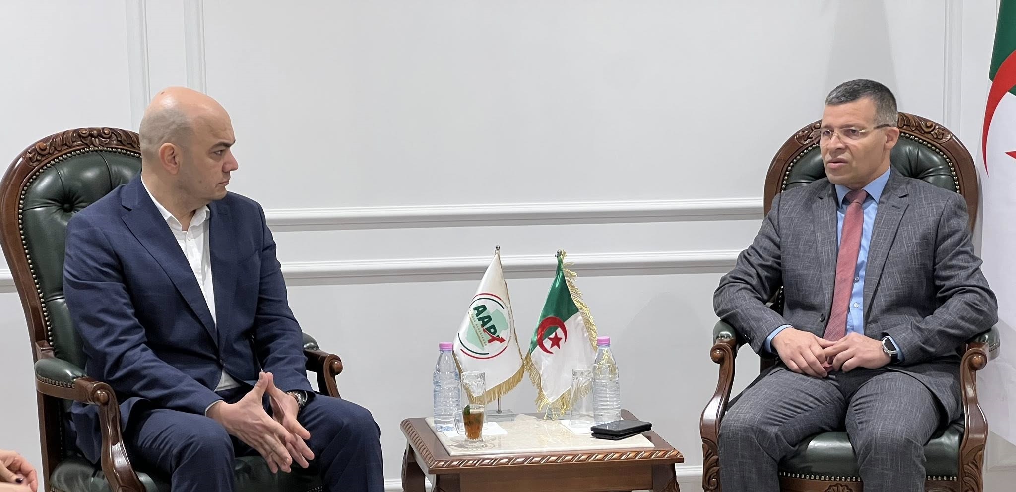 صناعة الورق بالجزائر تدخل مرحلة جديدة باستثمار تركي واسع النطاق