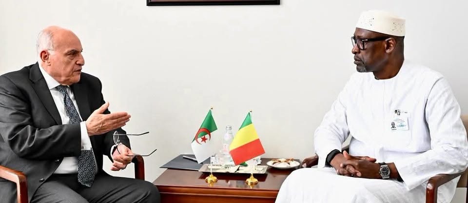 عطاف يلتقي نظيريه المالي والأنغولي
